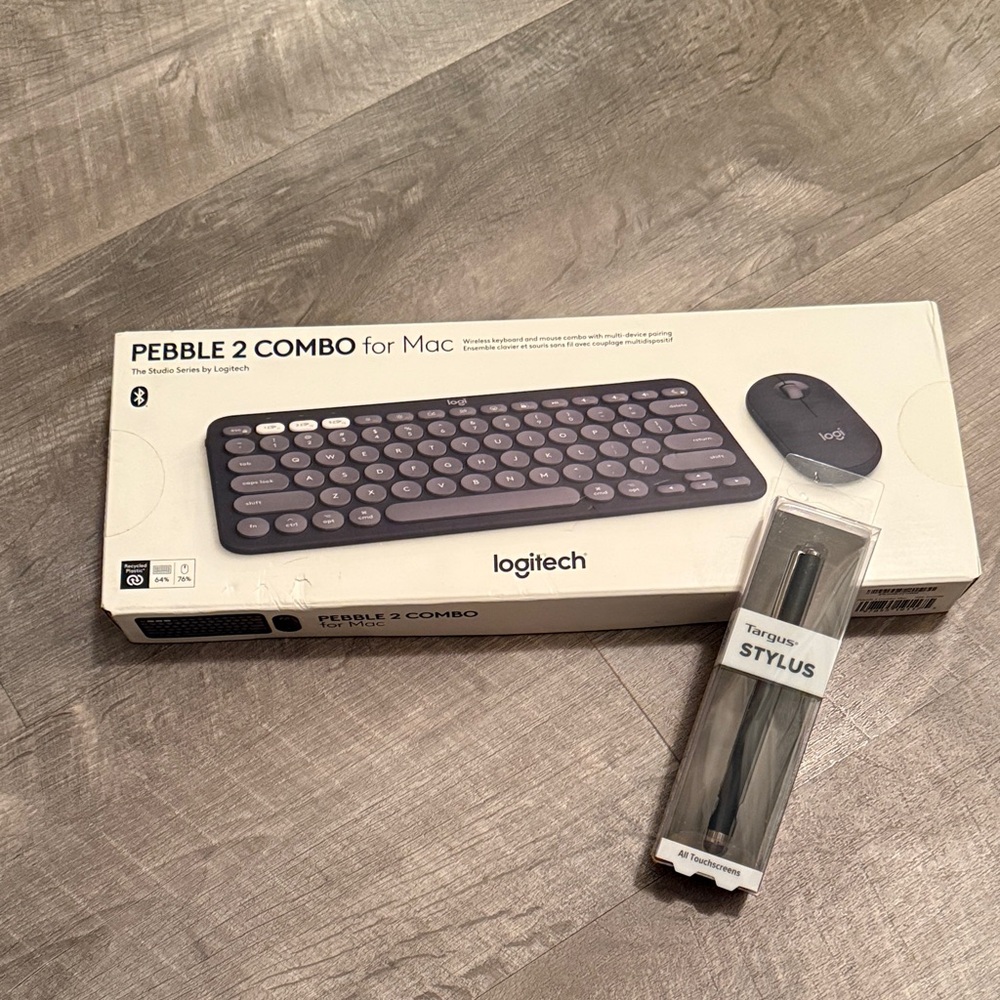 Logitech Pebble 2 Combo in Black with Stylus